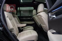 کادیلاک XT6